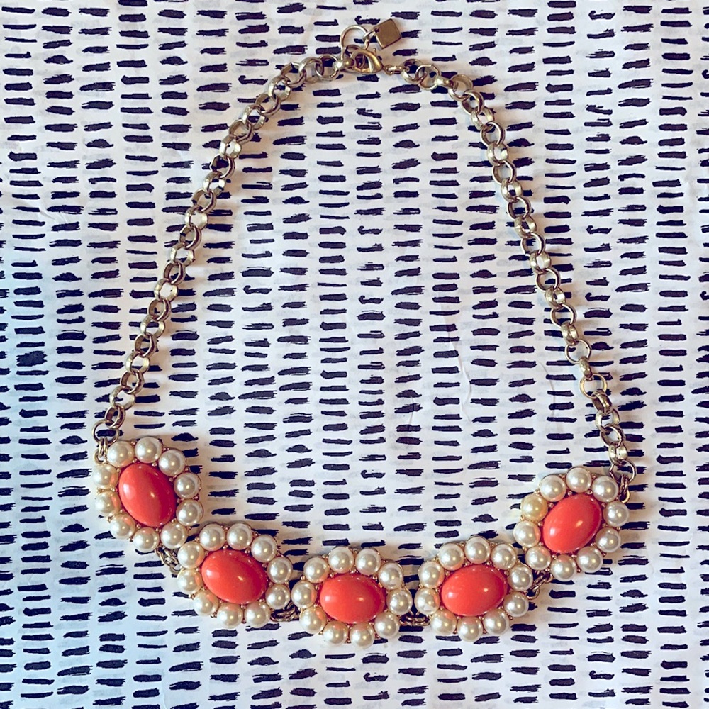 {Banana Republic} Necklace!